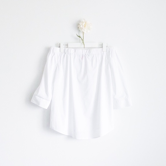 Vince Camuto Off-Shoulder Blouse - Picture 2 of 5